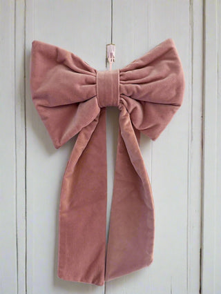 pink bow on door