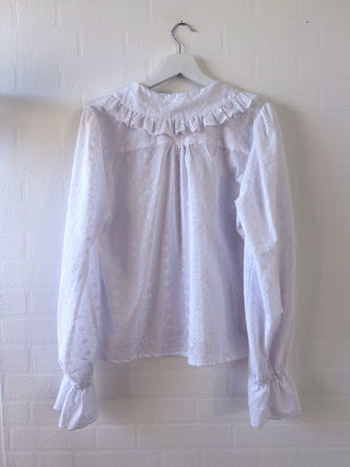 collar detail broderie blouse back