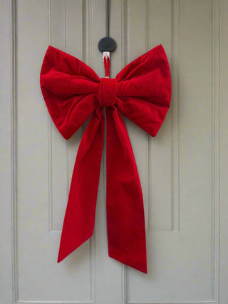 RED BOW ON DOOR