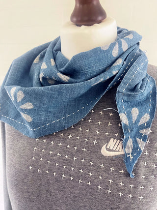 vintage-indigo-triangle-scarf-mannequin