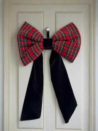 velvet and tartan bow on door